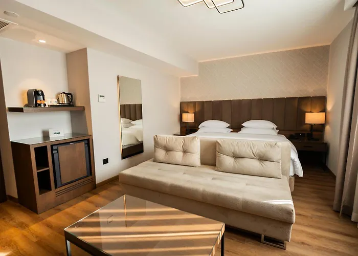 Hotel Riva Nisantasi *